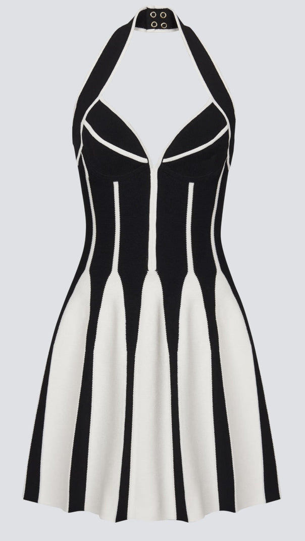 Kriaden – Ausgestelltes Neckholder-Minikleid aus Strick