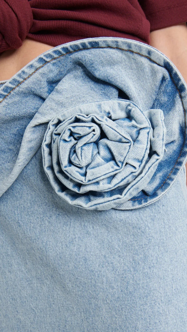 AIIZIE XAVIERA FLORAL APPLIQUÉ DENIM MIDI SKIRT - product image