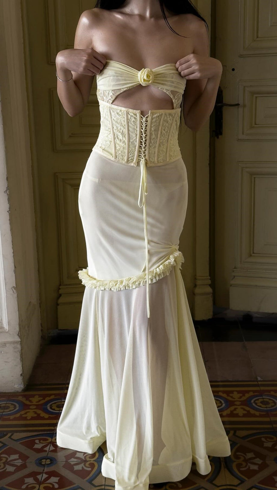 MESH CUTOUT CORSET MAXI DRESS - YELLOW