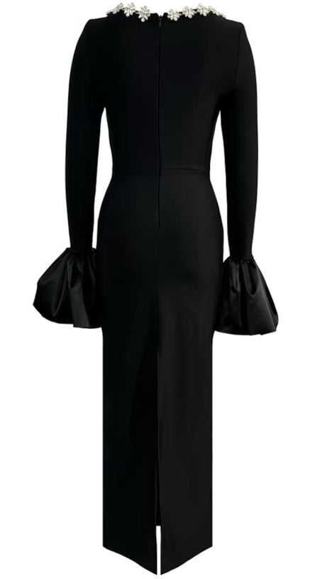 Langärmliges Maxikleid mit Kristallausschnitt in Schwarz