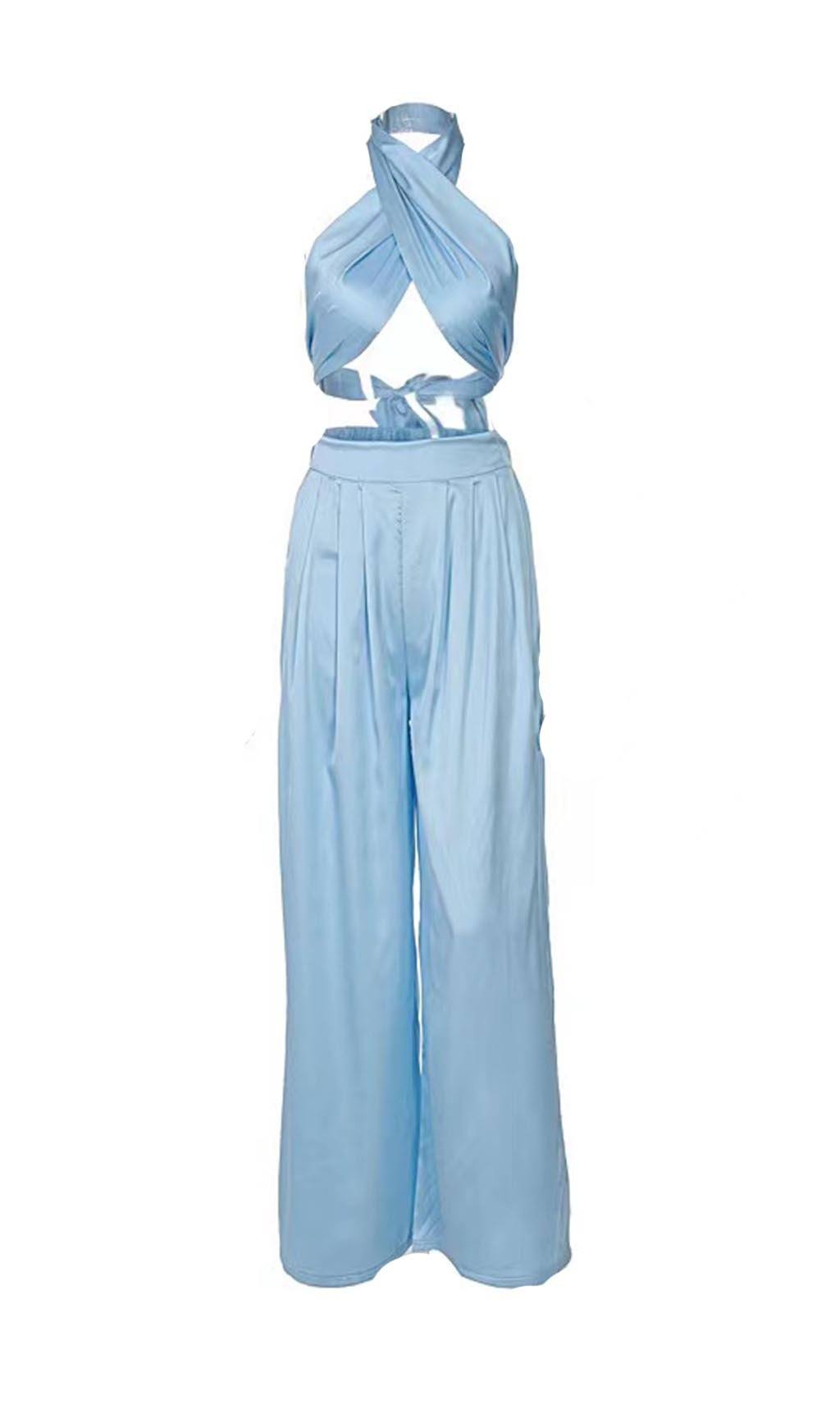 Lockerer Plastikanzug.