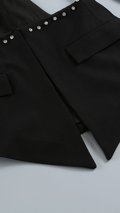 TRÄGERLOSER JUMPSUIT LANGARM-STRASS-BLAZER