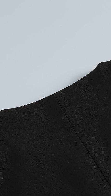 TRÄGERLOSER JUMPSUIT LANGARM-STRASS-BLAZER