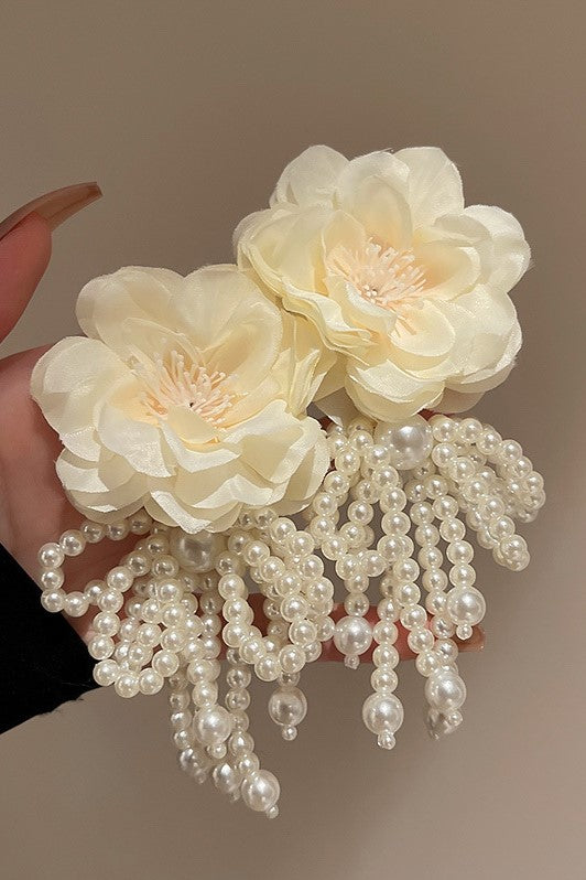 AIIZIE LYDIA FLORAL PEARL EARRINGS - product image