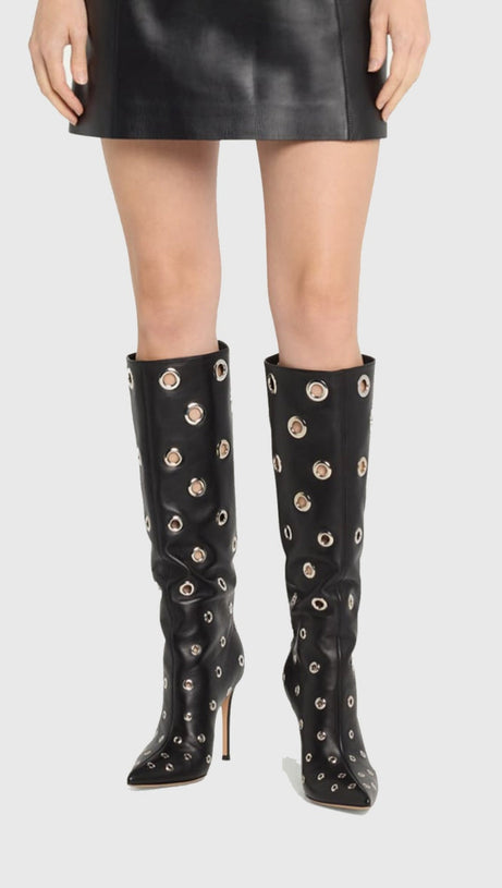 Clara Kniehohe Lederstiefel mit Nietenausschnitt