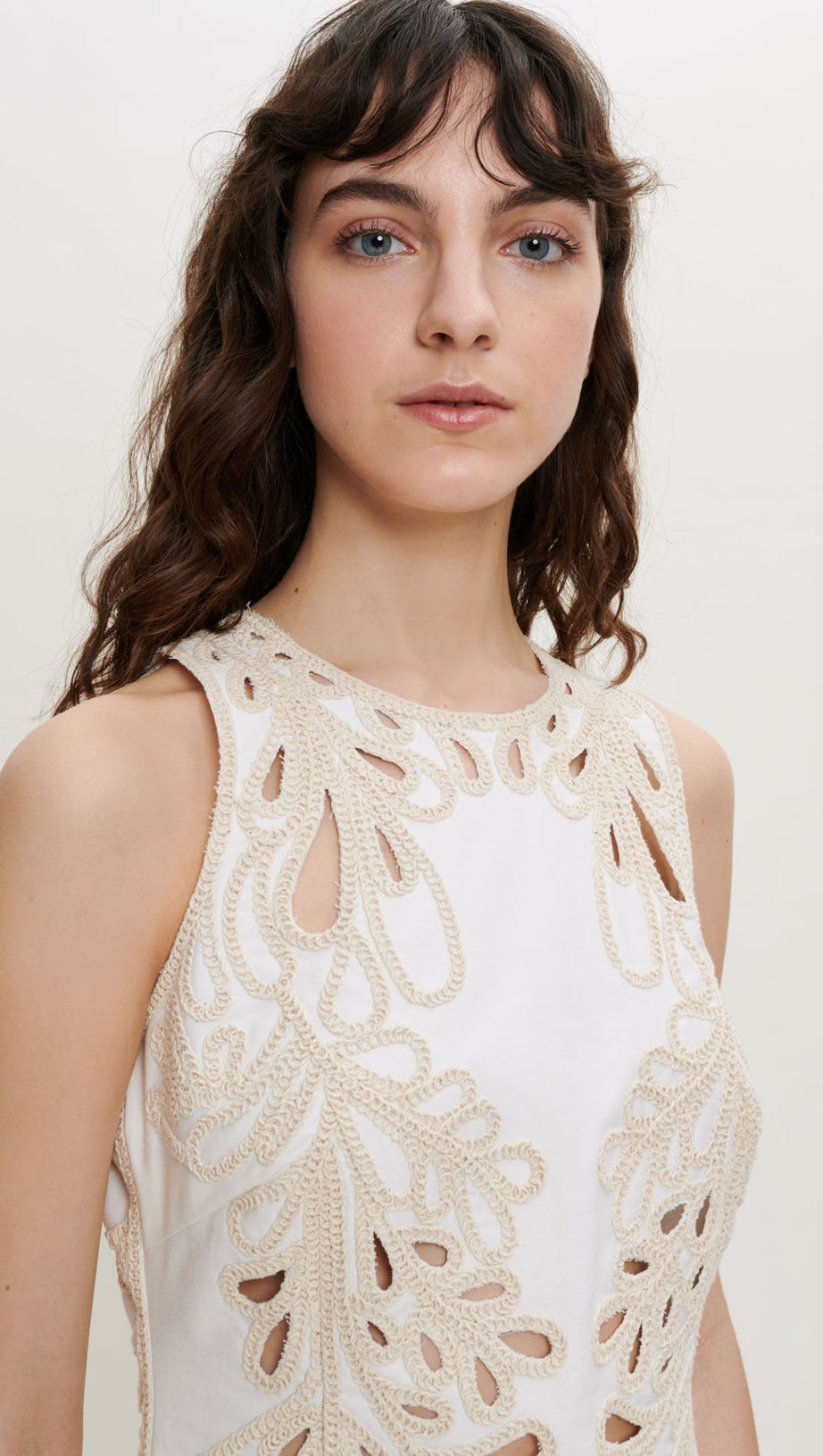 Embroidered Phoenix Tail Hollow Flower Sleeveless Short Dress - white