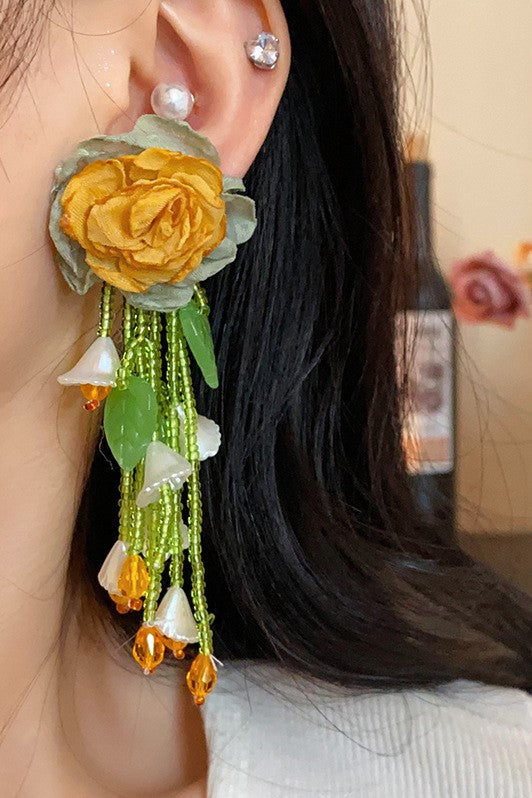 MAKAYLA FLORAL BEAD EARRINGS