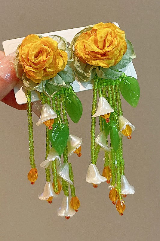 MAKAYLA FLORAL BEAD EARRINGS