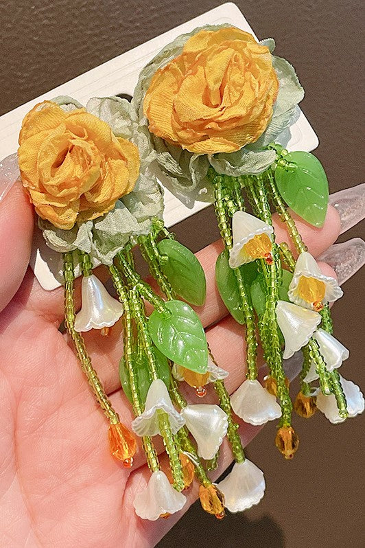 MAKAYLA FLORAL BEAD EARRINGS