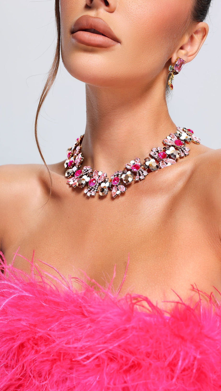 MATTEY RHINESTONE NECKLACE