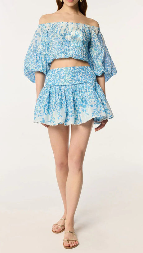 OFF-SHOULDER MINIROCK-SET MIT BLUMENPRINT IN BLAU