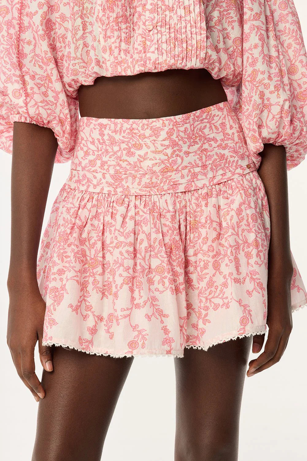 OFF-SHOULDER FLORAL PRINT MINI SKIRT SET IN PINK