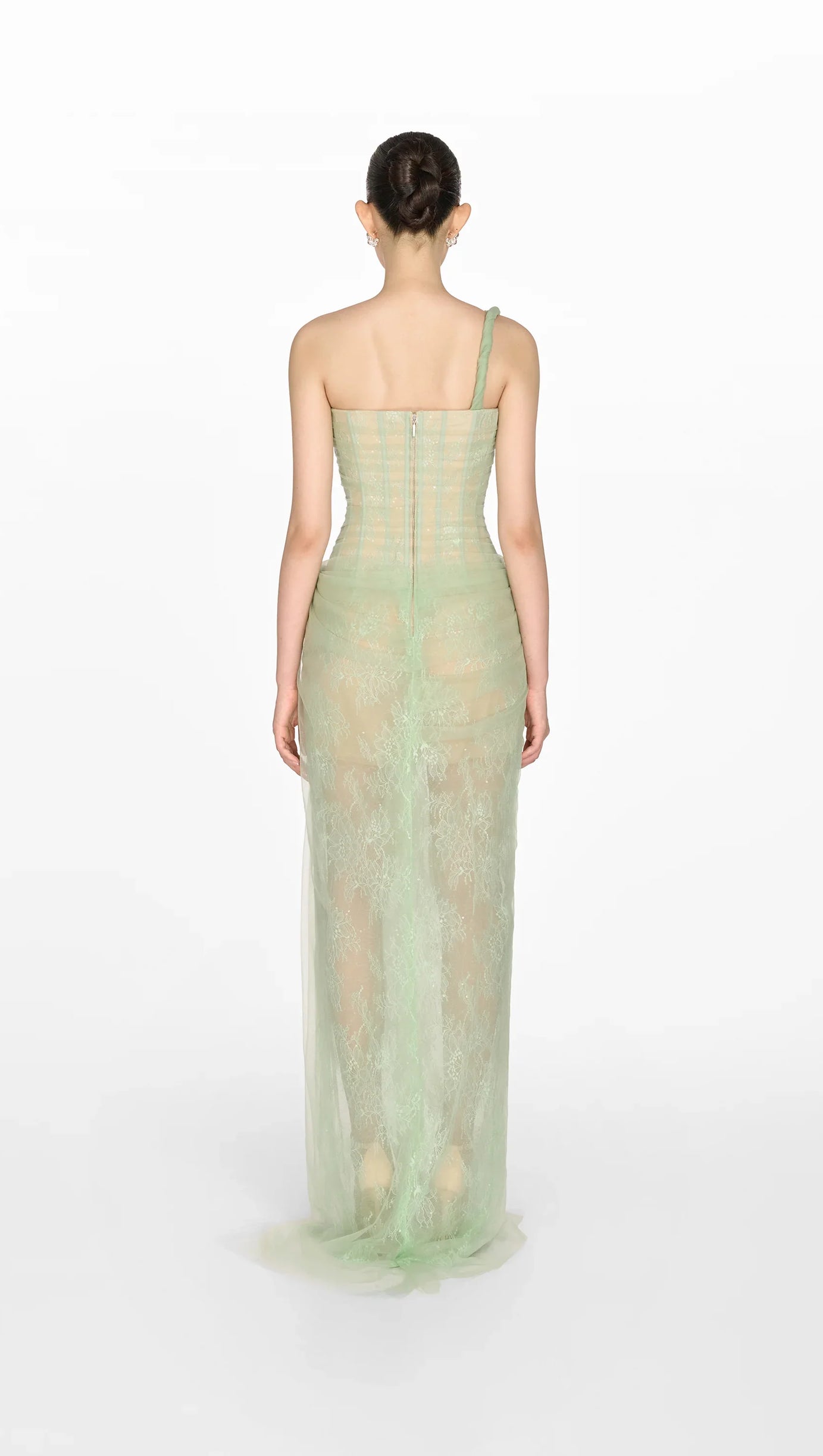 MIDIKLEID AUS MESH MIT RÜSCHEN UND EINER SCHULTER