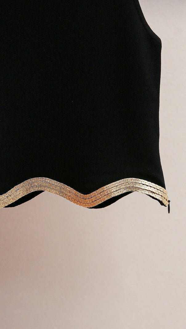 AIIZIE BLACK CROPPED JUMPER WITH CHAIN DETAIL - product image