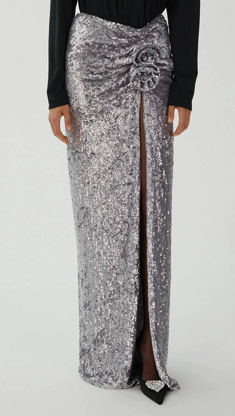 ELVIRA MAXIROCK MIT BLUMENAPPLIKATIONEN UND PAILLETTEN IN SILBER