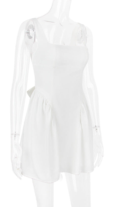 BACKLESS BOW MINI DRESS IN IVORY