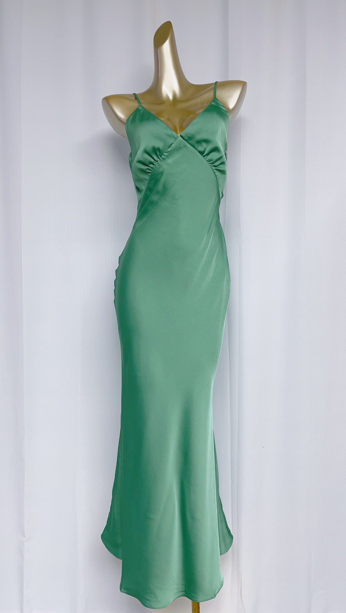 VIDA SATIN MIDI DRESS IN JUNIPER GREEN