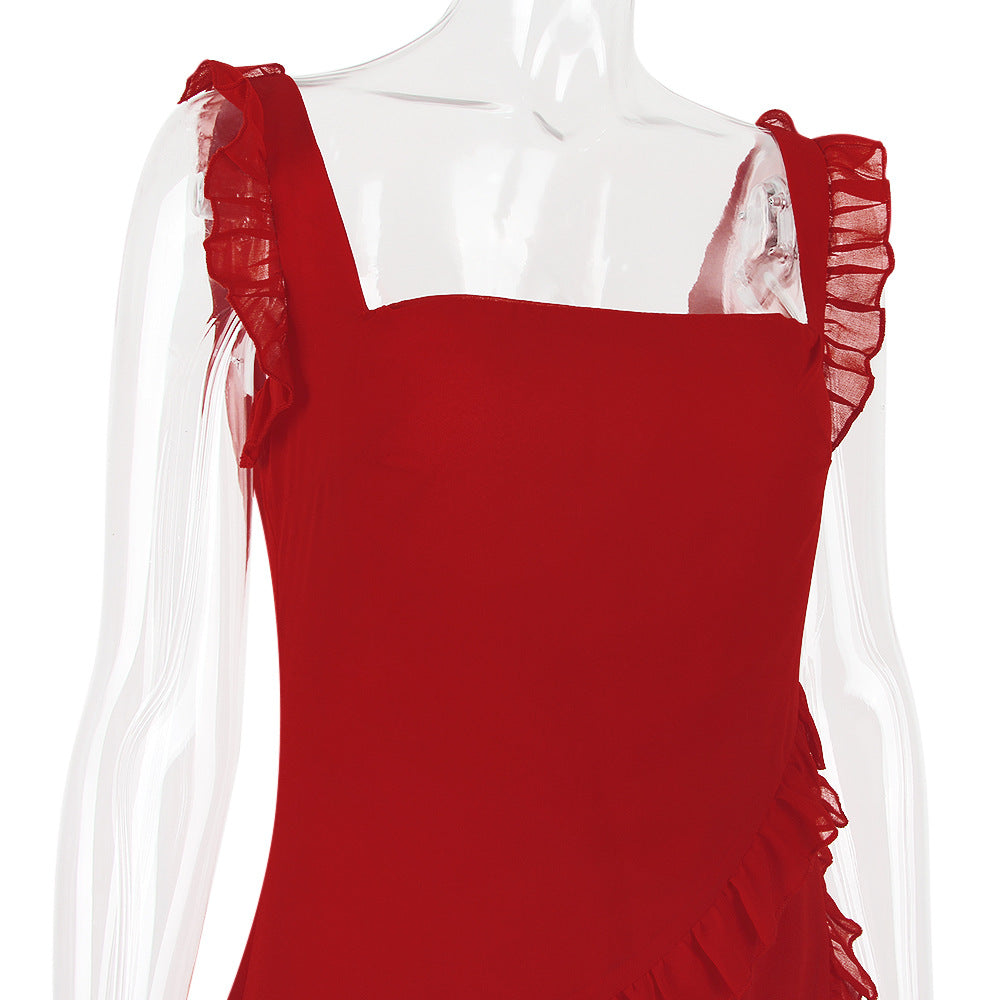 MAXIKLEID MIT RÜSCHEN IN KIRSCHE 