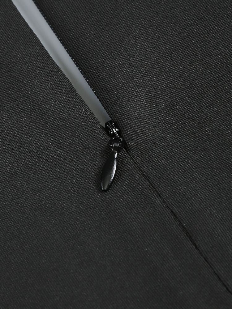 BERNICE LANGÄRMELIGES, DRAPIERTES, VERZIERTES MAXIKLEID IN SCHWARZ