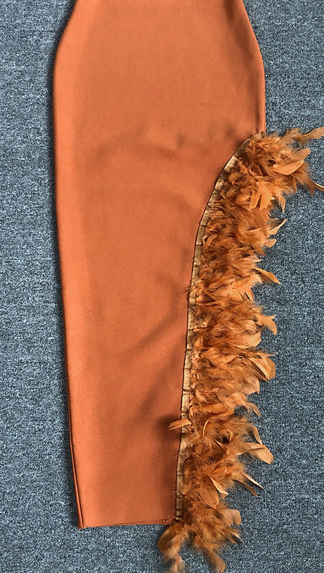 OSTRICH FEATHER BANDAGE DRESS WITH V-NECKLINE IN BROWN