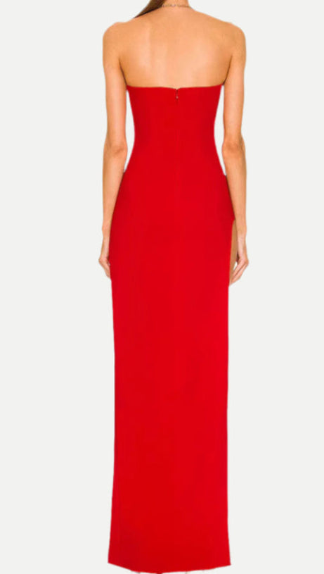 ABITO SENZA SPALLINE CON SPACCO A TUBO IN ROSSO