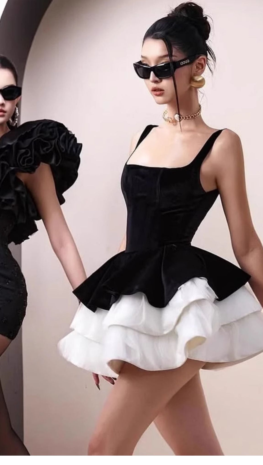 ALEXANDRA LAYER WAVY TRIM MINI DRESS - BLACK/WHITE