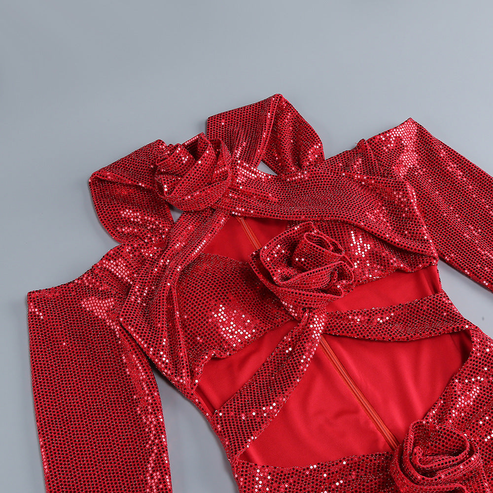 Rotes Maxikleid mit Blumen und Pailletten