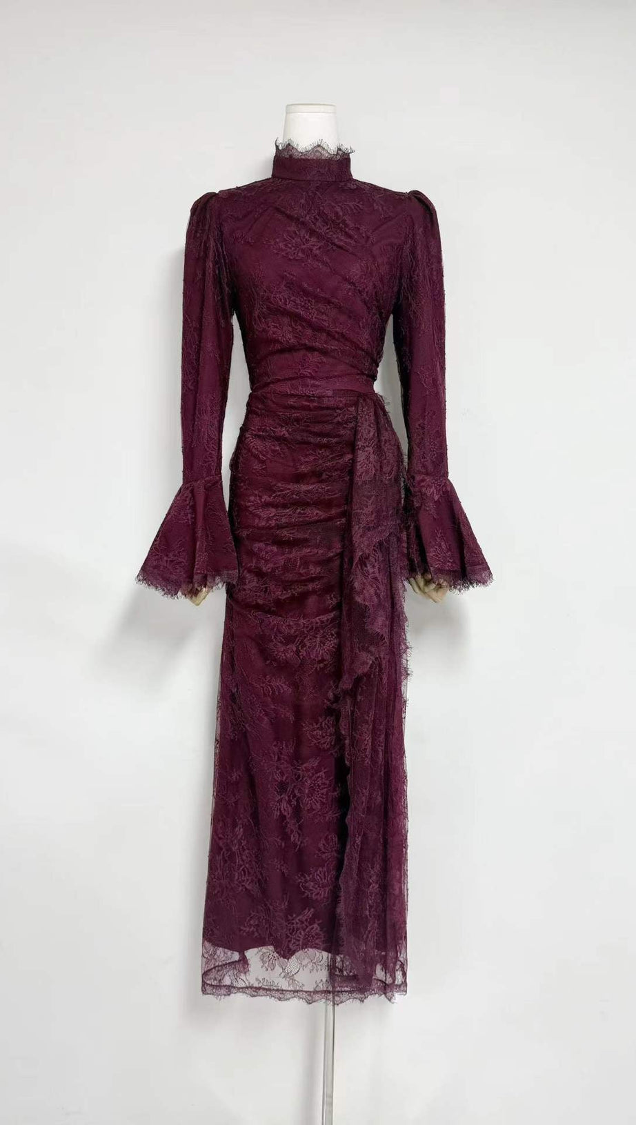 victoria Long lantern sleevelace-trim maxi dress - burgundy