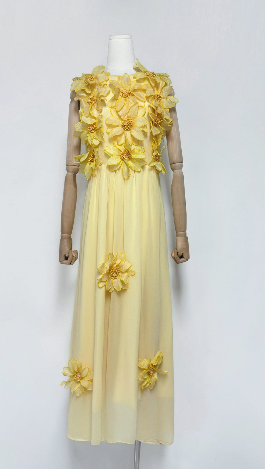 3D FLOWER EMBELLISHED SLEEVELESS MAXI DRESS IN YELLOW