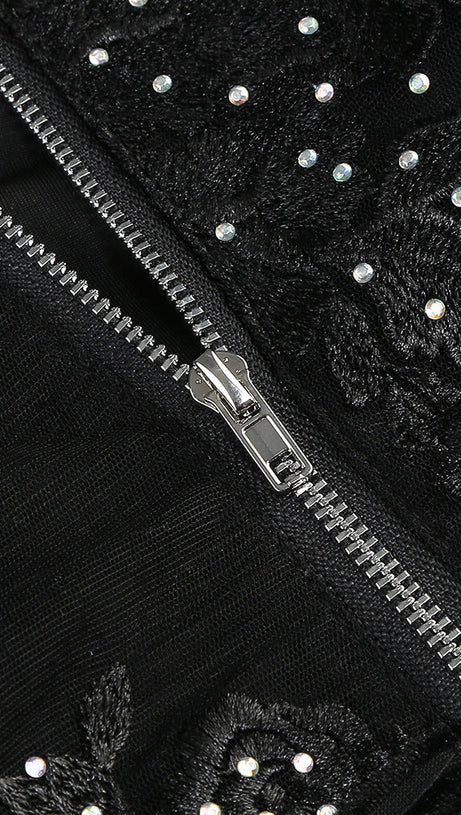 DIAMOND THREE-DIMENSIONAL FLOWER JUMPSUIT IN BLACK