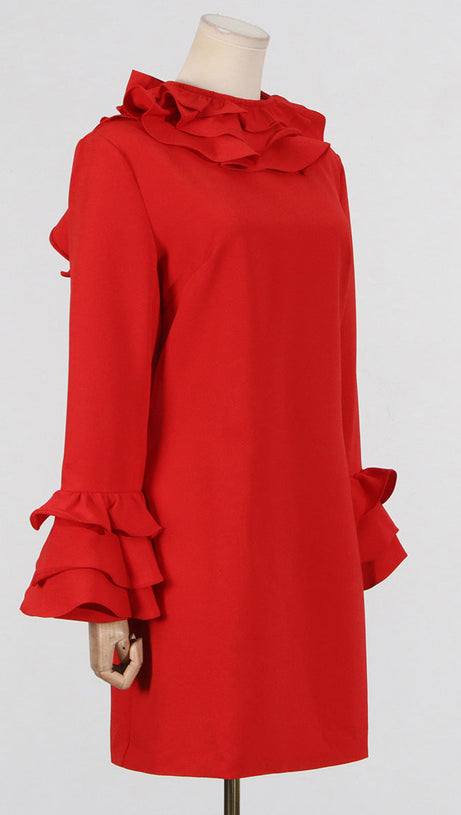 Alessandro – Rückenfreies Minikleid mit Rüschen in Rot