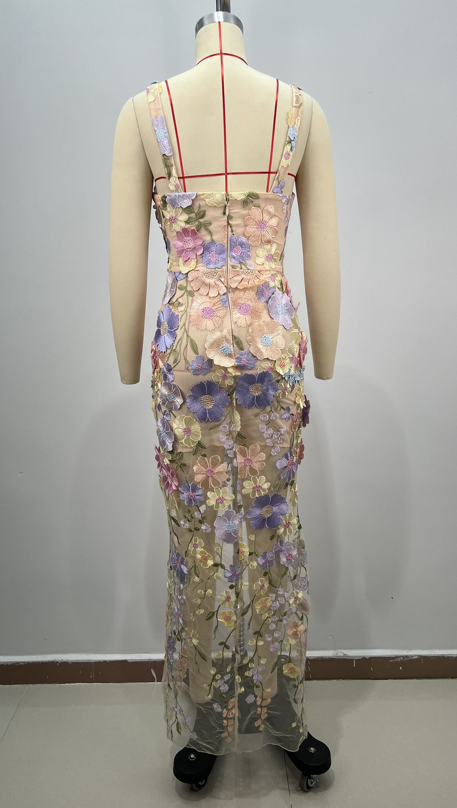 Maxikleid mit Blumenstickerei Lavendel