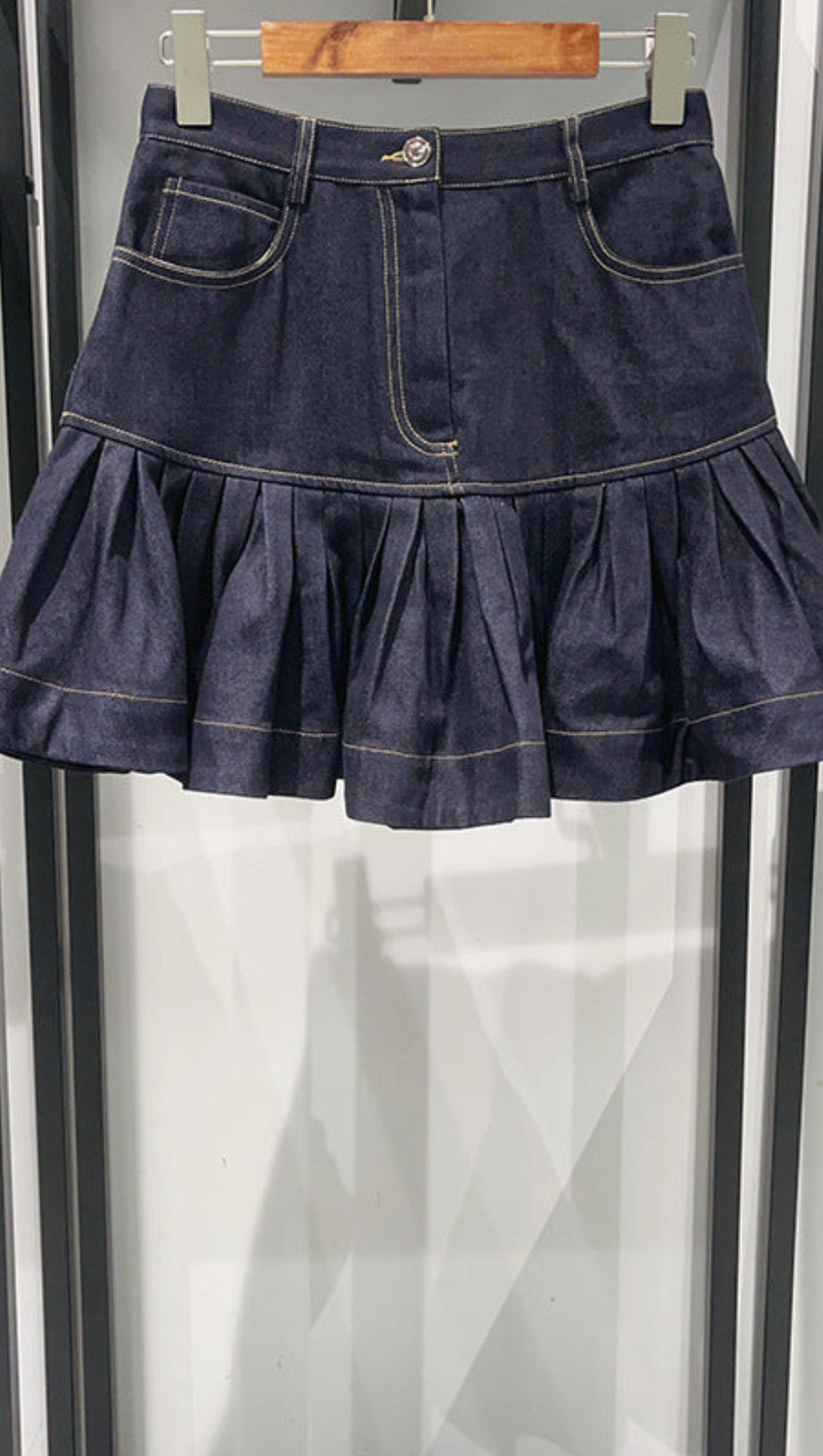 RUFFLED MINI DENIM SKIRT IN DEEP BLUE