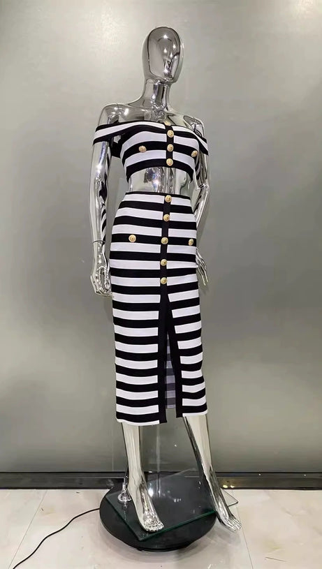 TWO-TONE EMBELLISHED KNITTED CROPPED TOP SKIRT SET