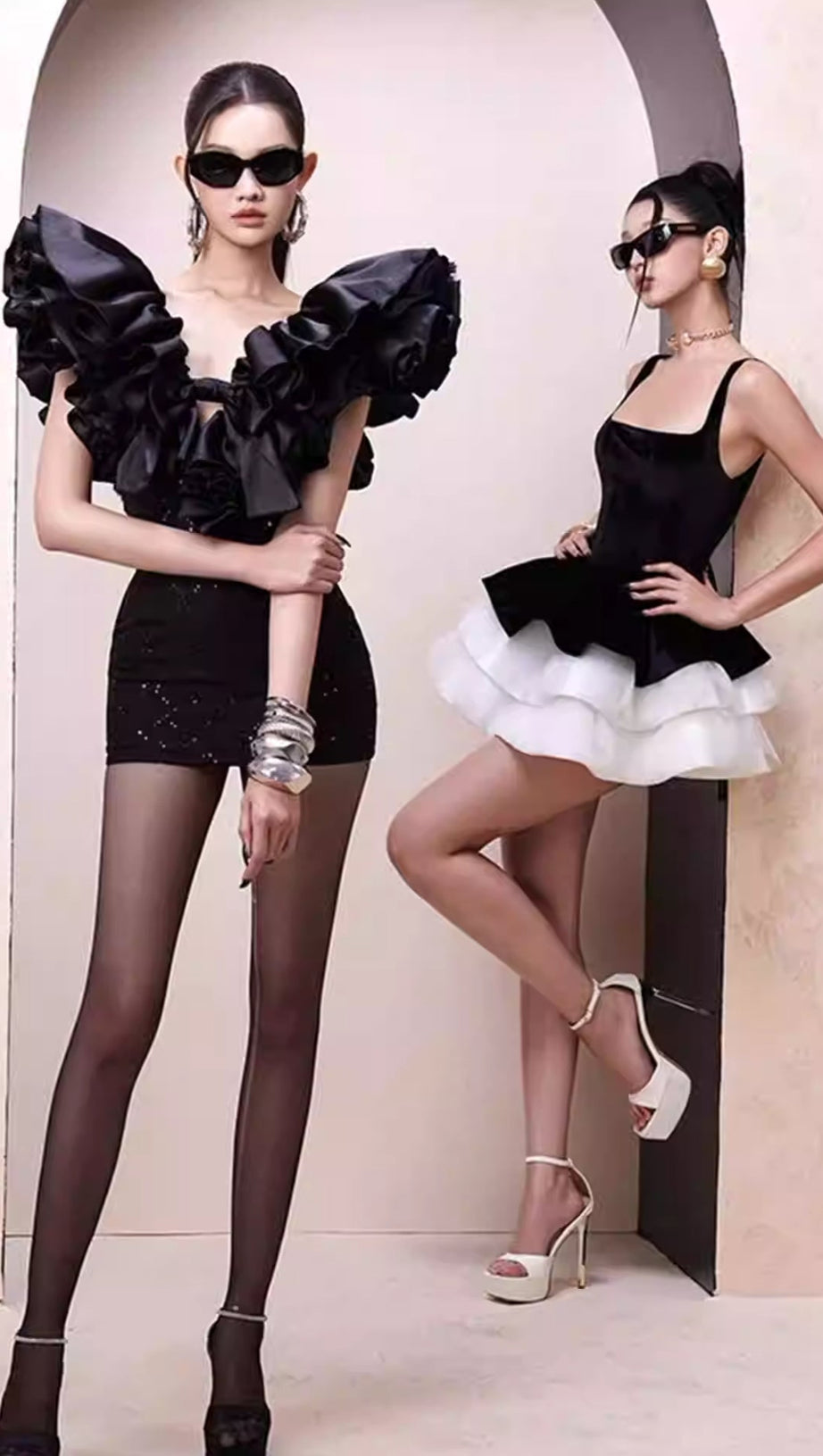 ALEXANDRA LAYER WAVY TRIM MINI DRESS - BLACK/WHITE