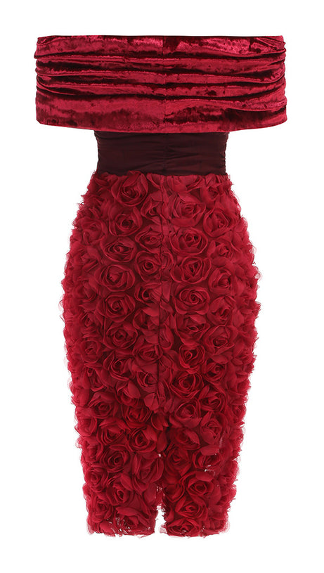 Schulterfreies Midikleid aus rotem Samt mit Blumenapplikation 