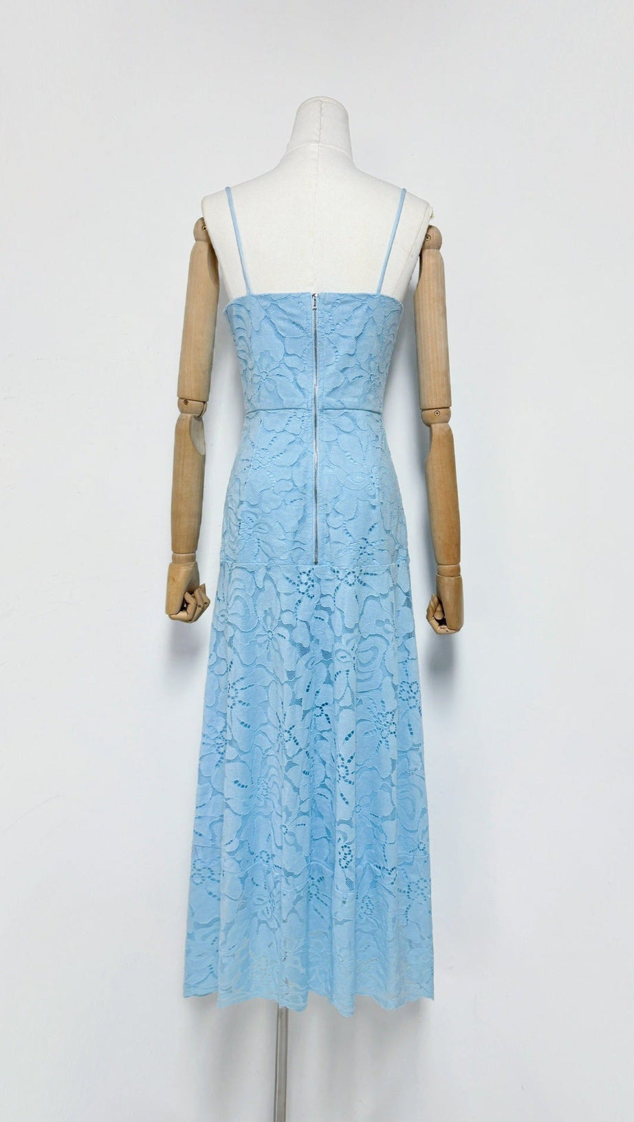 SAMANTHA HOLLOW OUT SLEEVELESS MAXI DRESS IN BLUE