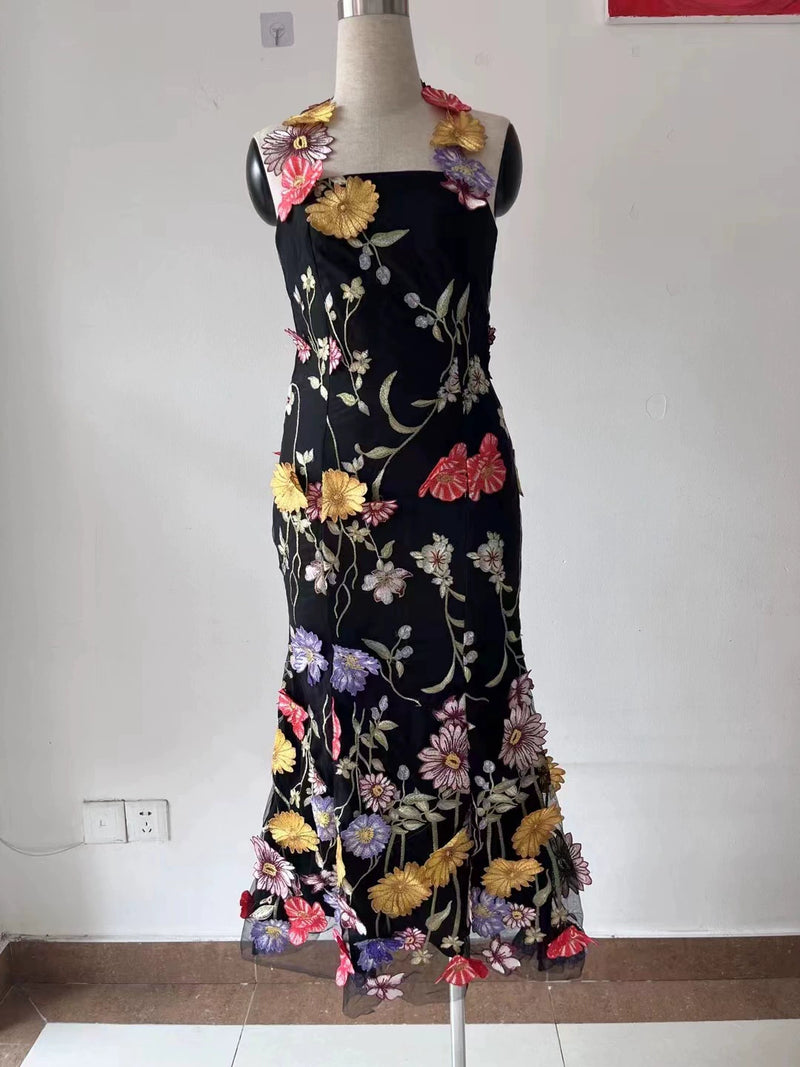 Halter Embroider Floral midi Dress in black