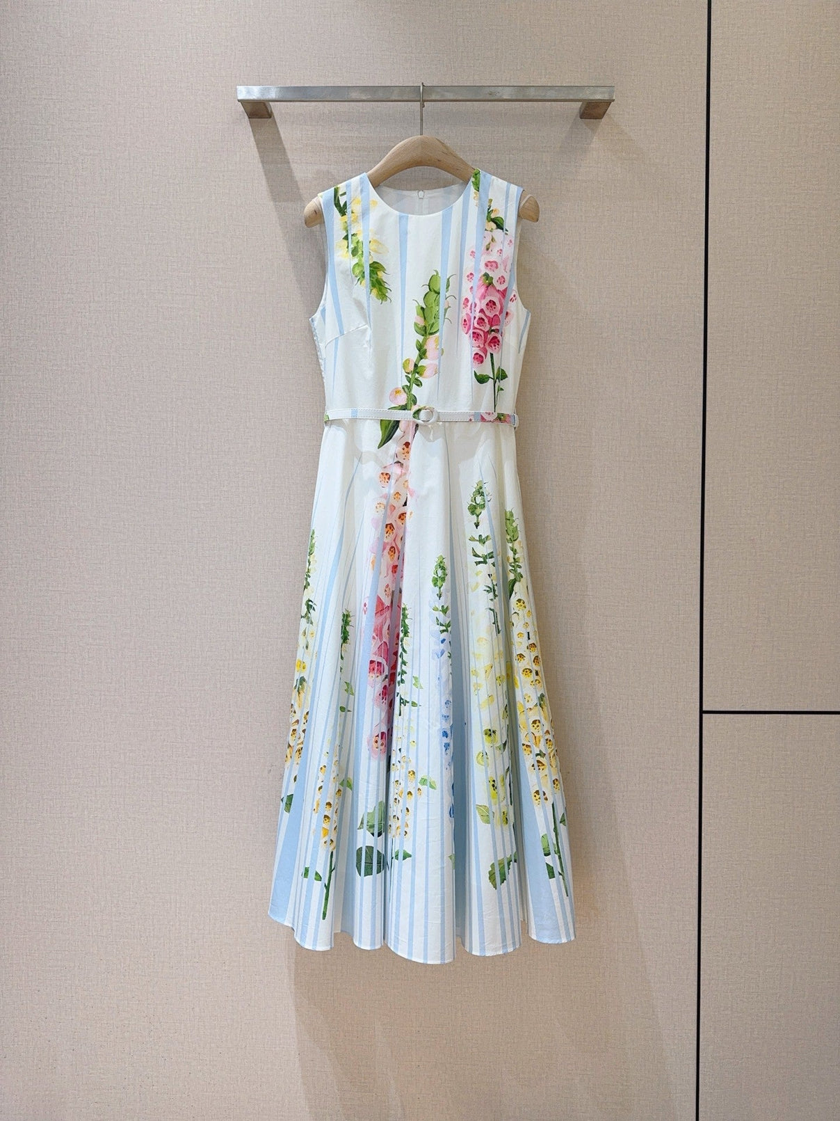 multicolor floral print sleeveless vacation midi dress