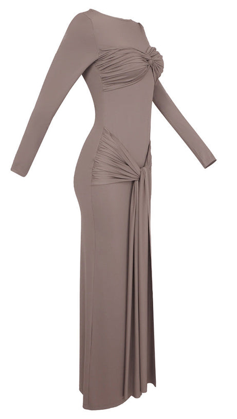 ROUND NECK RIBBED KNIT MAXI DRESS IN COFFEE