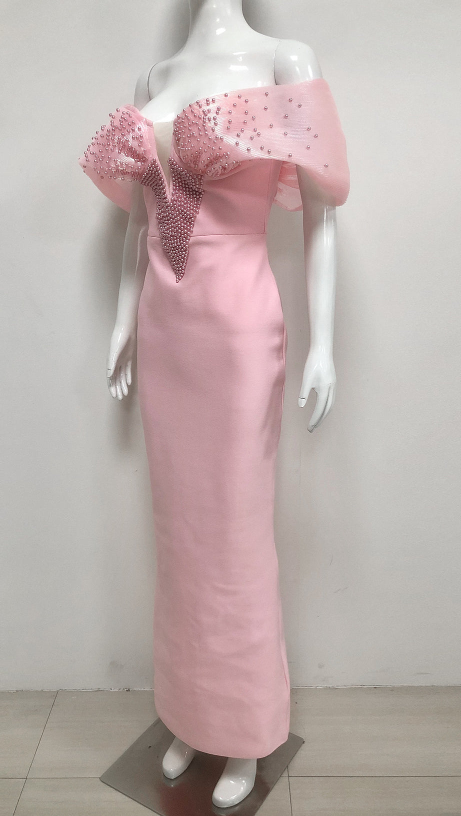 ROSA OFF-SHOULDER-MAXIKLEID MIT PERLEN