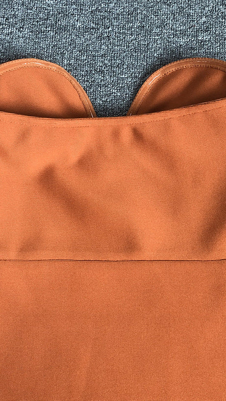 OSTRICH FEATHER BANDAGE DRESS WITH V-NECKLINE IN BROWN