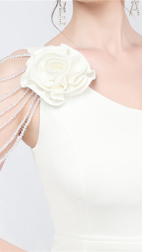 DOLORES ONE-SHOULDER FLORAL MAXI DRESS IN WHITE