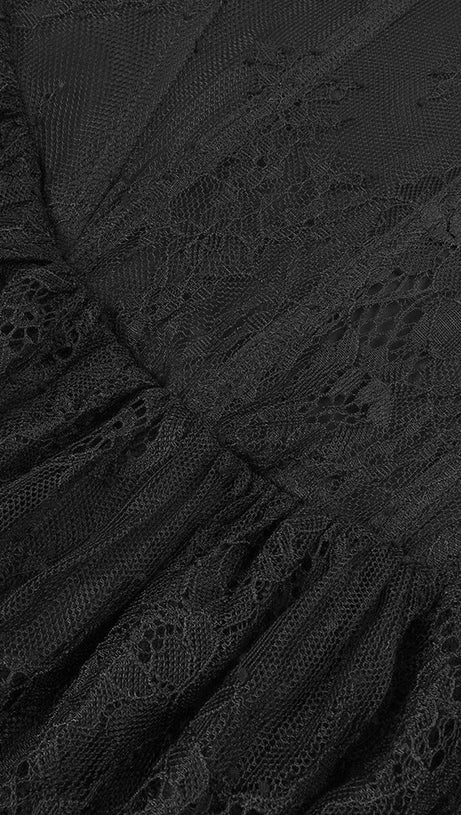 LACE TIERED FLOWER STRAPLESS MAXI DRESS IN BLACK