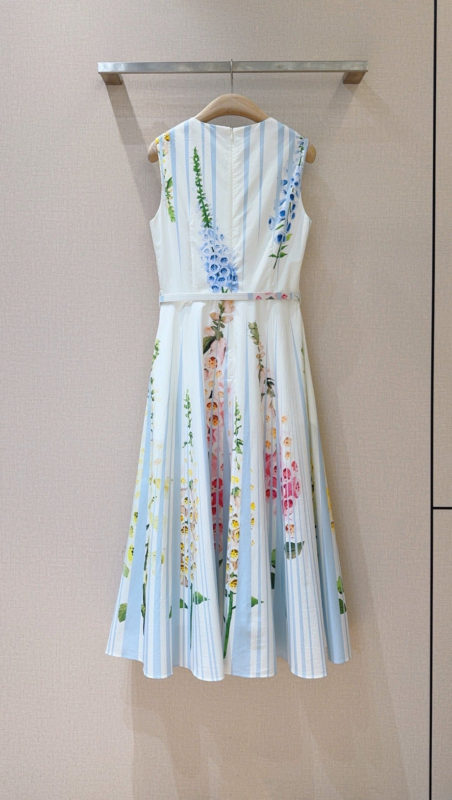 multicolor floral print sleeveless vacation midi dress