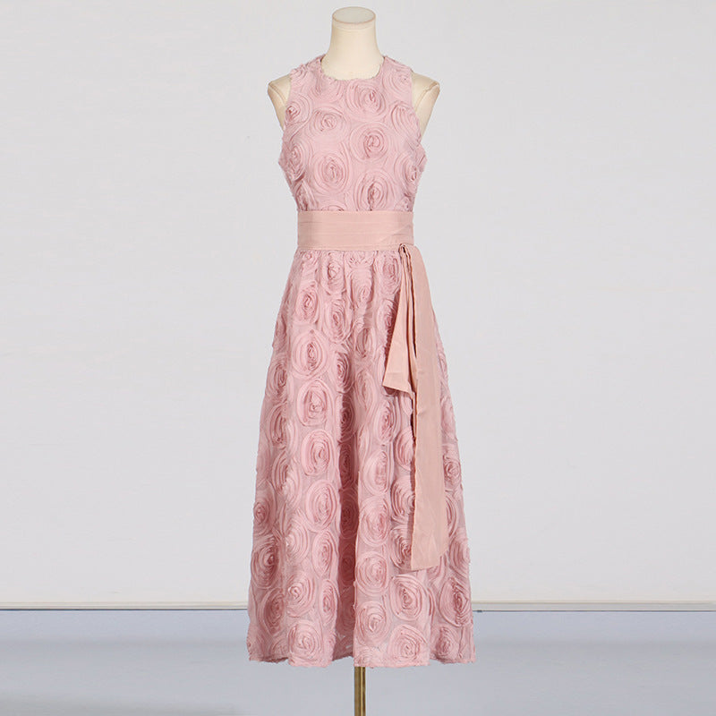 MIDIKLEID AUS ROSETTEN-TÜLL UND SATIN MIT GEWEBTEM GÜRTEL IN PINK