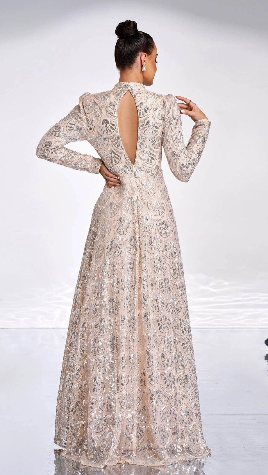 LONG SLEEVE LACE BACK SEQUIN MAXI DRESS IN GOLD