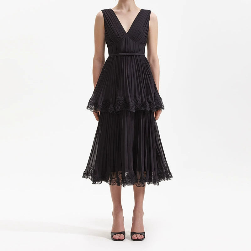 NANCY SLEEVELESS PLEATED TIERED MIDI DRESS IN BLACK