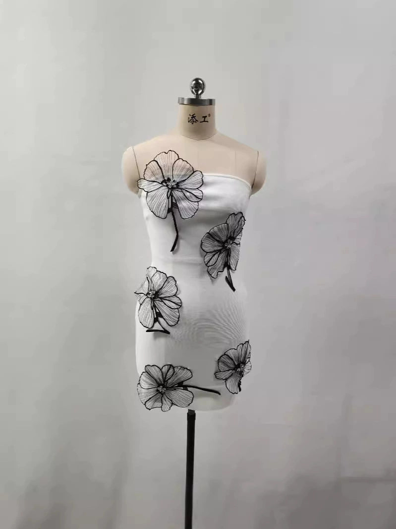 OFF SHOULDER FLORAL MINI DRESS IN WHITE