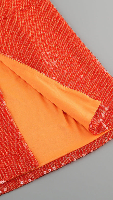 STRAPLESS MIDI DRESS WITH GOLD HARDWARE CUT-DETAIL